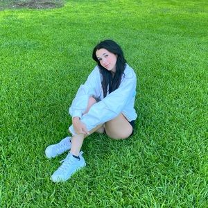 Meet your Posher, Madison